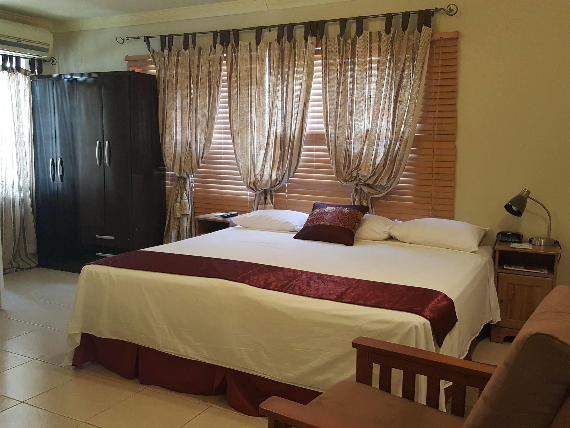 Savannah Maison Guest House Port of Spain Kültér fotó